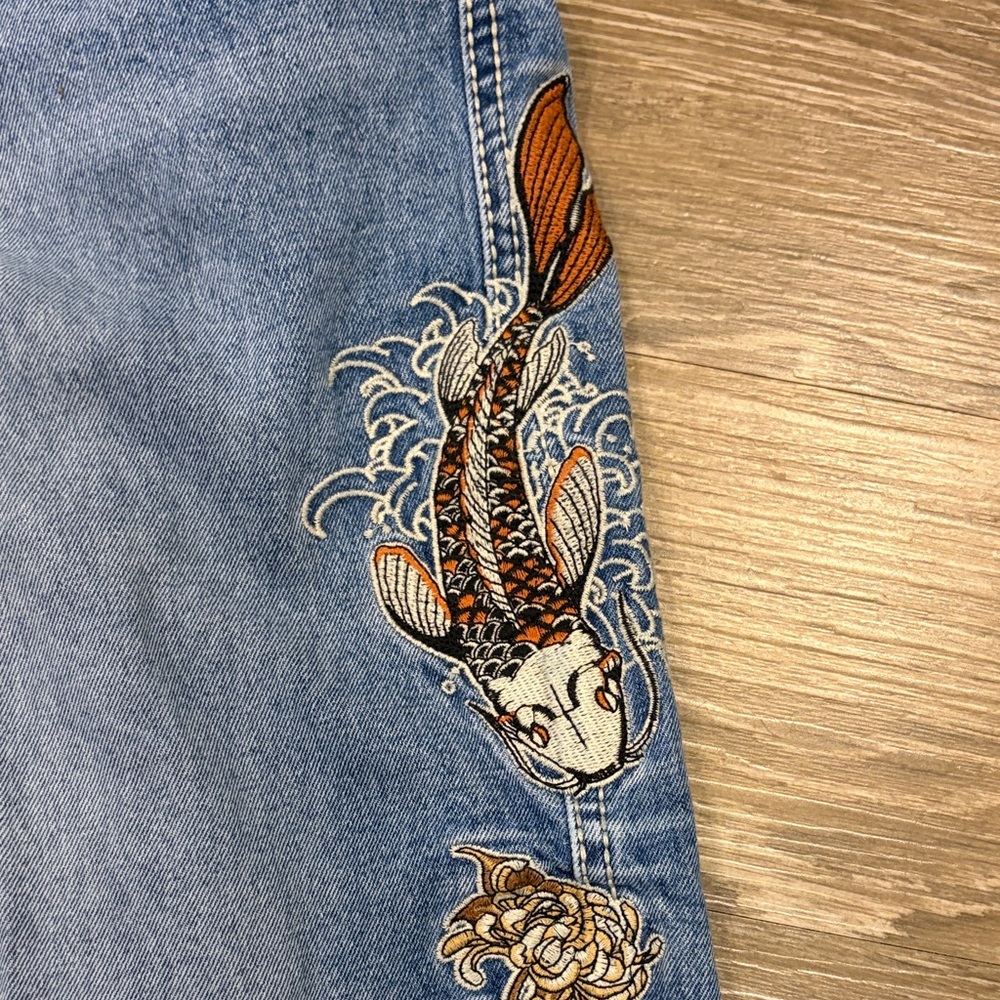 Zumiez Light Blue Straight Leg Jeans with Bird & Floral Embroidery - Picture 4 of 7